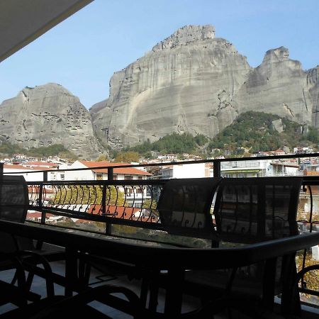 Meteora Panorama At The City Center กาลัมปากา ภายนอก รูปภาพ